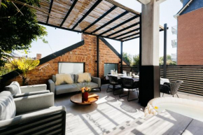 The Edgewater Suites - Park View